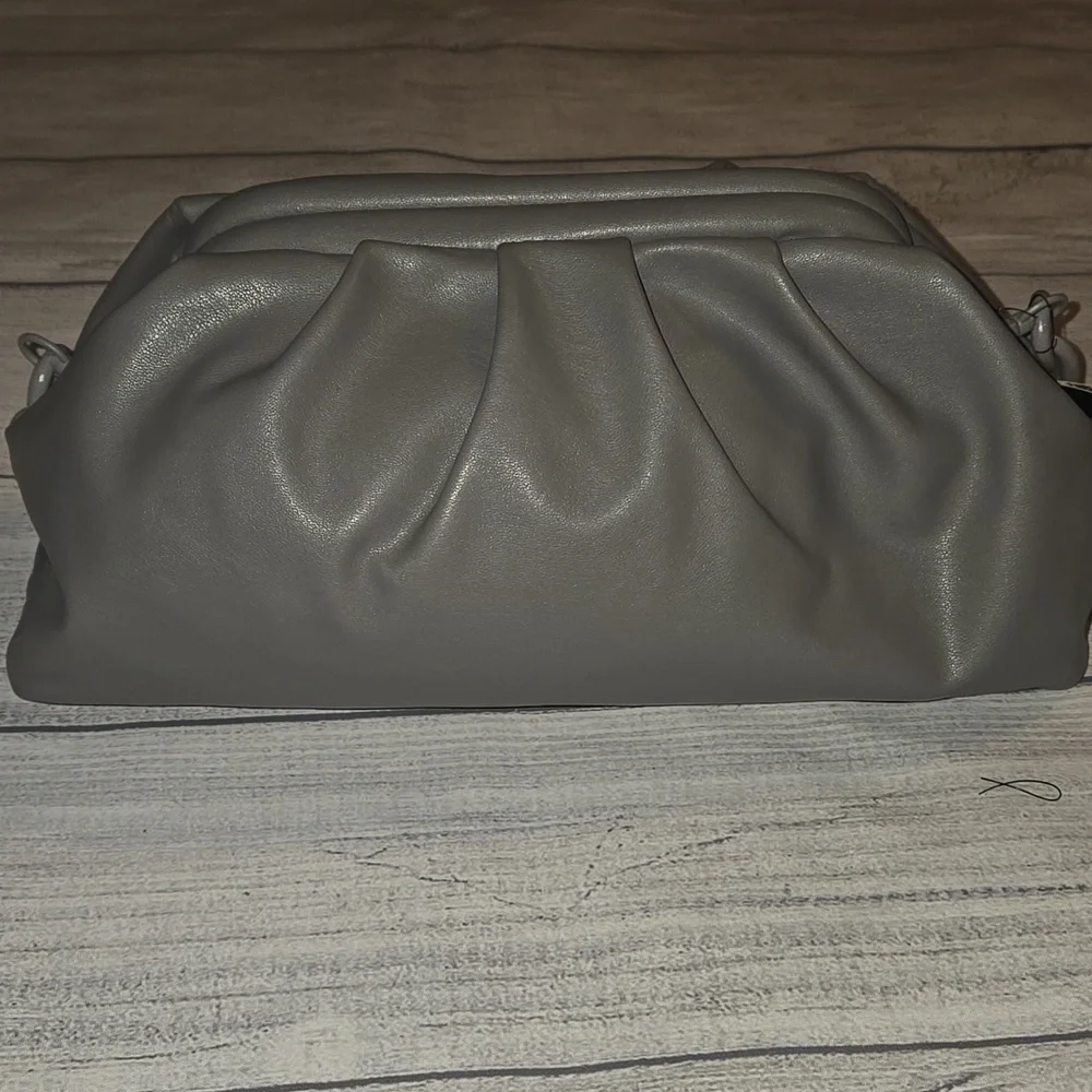 Badgley Mischka Wrapped Frame Clutch Shoulder Bag w/ Chain Link Gray NWT
